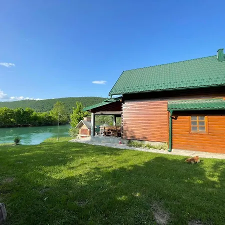 Casa de Férias Unique Bihać